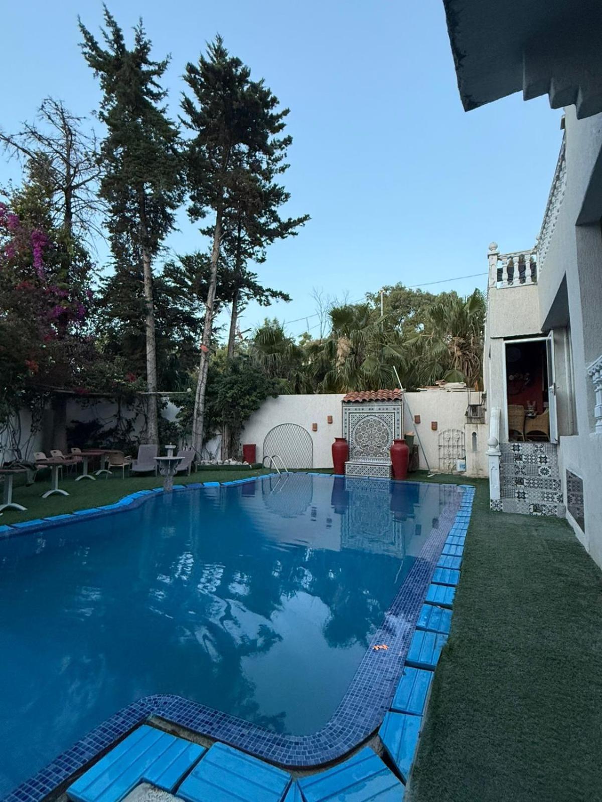 Malabata Bed & Breakfast